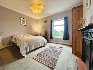 Bedroom- click for photo gallery